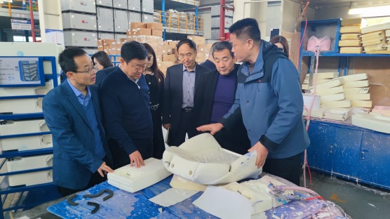 1730076736997950.jpg 寶雞市政協開展培育壯大“五上”企業重點提(1334085)-20241028084704.jpg